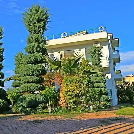 A-vila * Golem (Tirana)