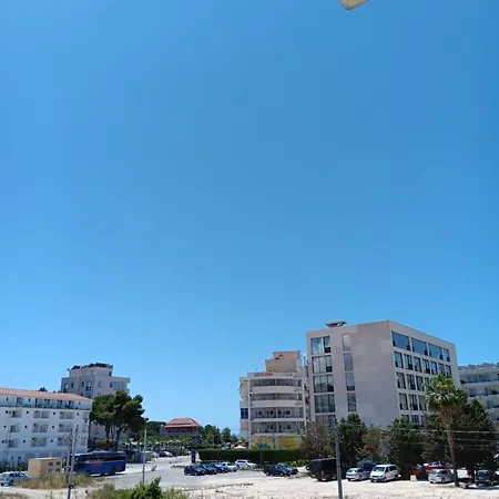 A-vila Golem (Tirana)