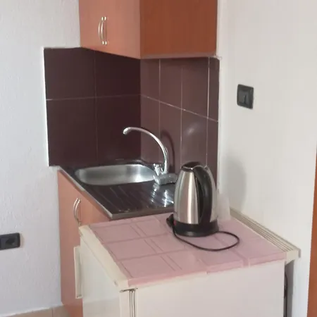 A-vila 3* Golem (Tirana)