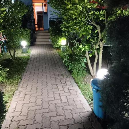 Pensjonat A-vila Golem (Tirana)