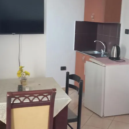 Pensjonat A-vila Golem (Tirana)